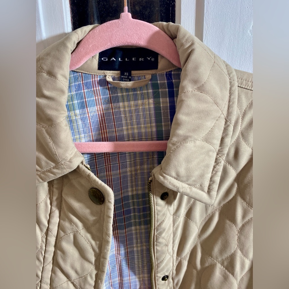 Gallery Quilted Beige Utility Jacket - Picture 2 of 8
